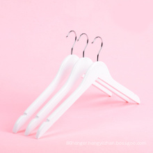 Manufacture cheap white wooden clothes hangers for wholesale